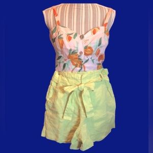 159: NWOT Joie 100% linen shorts. Yellow. Sz 2. Never worn.